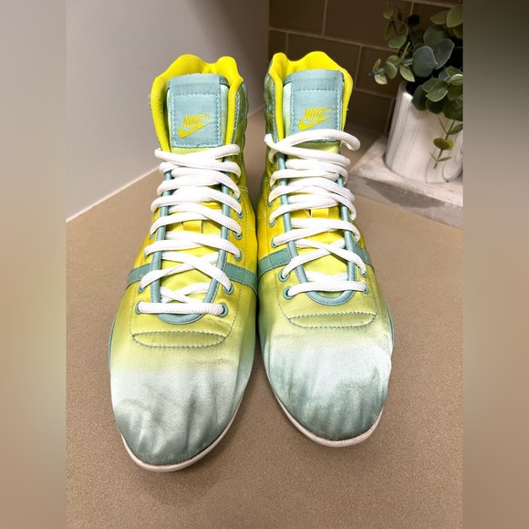 Nike RETRO Style Hijack Mid Women’s High Top Trainers Size US 7.5 RARE!! - Picture 11 of 15